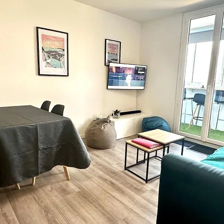 T3 Lumineux A Deux Pas De La * سا يْليرْ دو ري