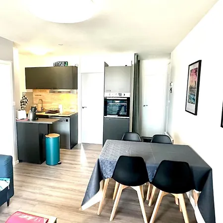 شقة T3 Lumineux A Deux Pas De La *