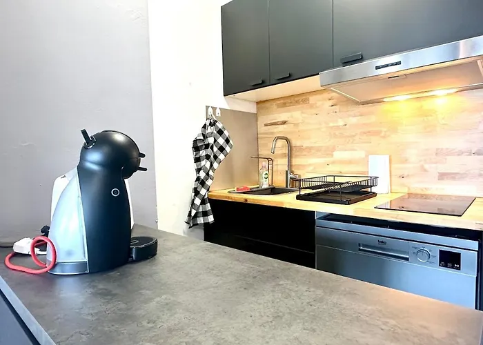 T3 Lumineux A Deux Pas De La *