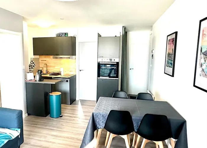 Apartment T3 Lumineux A Deux Pas De La *